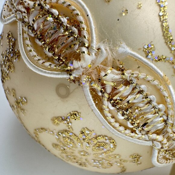 Krebs Glass Victorian Christmas Ornament Set Of 4 Cream Gold Glitter Vtg 2.5" - Picture 8 of 16